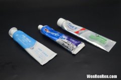 牙膏为什么能修复瓷砖,瓷砖上有300长的划痕 怎么处理？