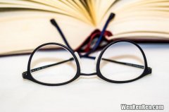 近视镜片如何挑选,近视眼买什么眼镜镜片对眼睛好?