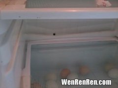 冰柜下面一个洞要盖吗,冰柜底部的排水孔是打开还是堵住?