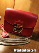 包包链条掉色怎么办,包包上面的链子褪色了怎么办？